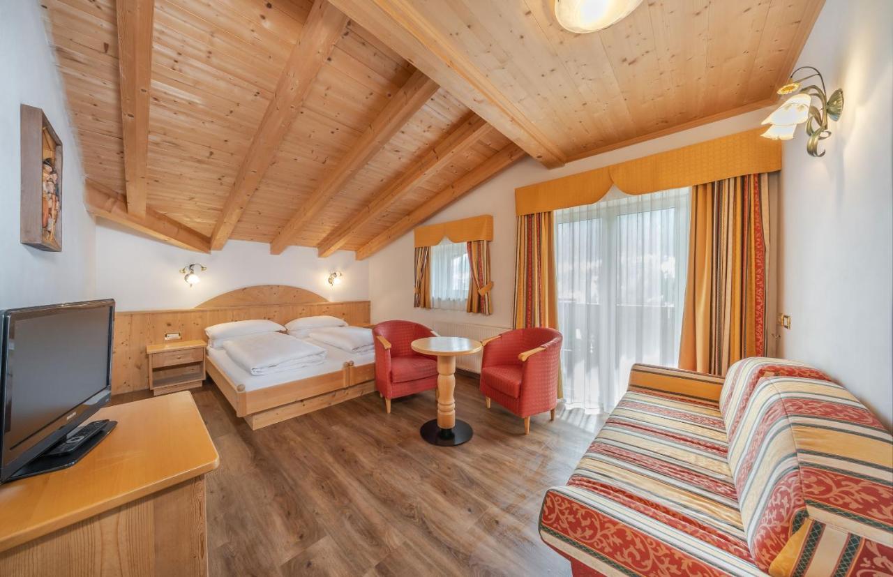 Hotel Rodella 셀바디발가르디나 외부 사진