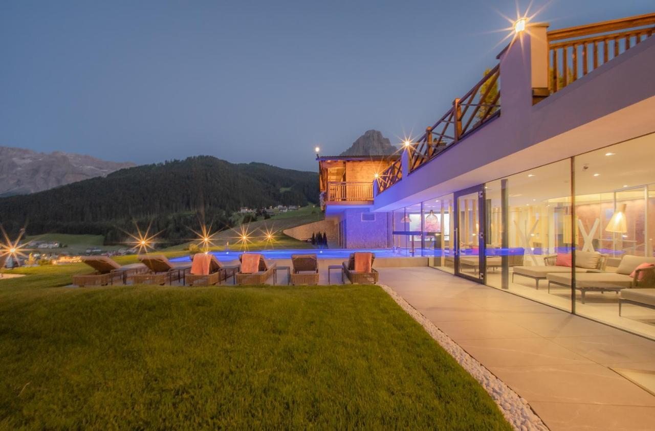 Hotel Rodella 셀바디발가르디나 외부 사진