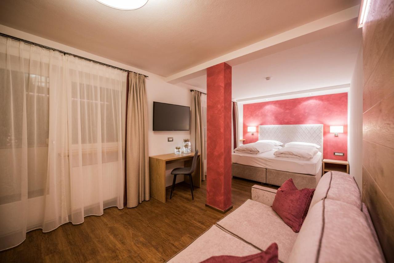 Hotel Rodella 셀바디발가르디나 외부 사진